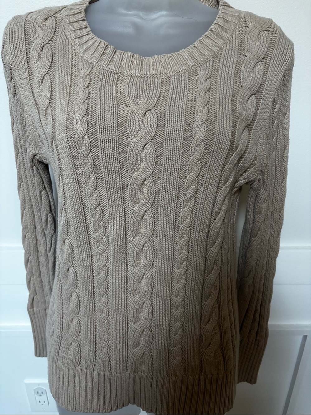 J Crew Beige Cable Knit Crewneck Sweater size medium